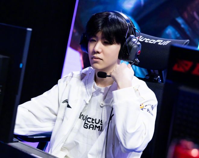 但她在几个 但她在几个