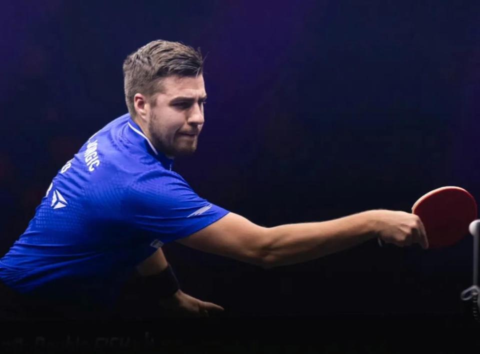 球迷们也期 球迷们也期